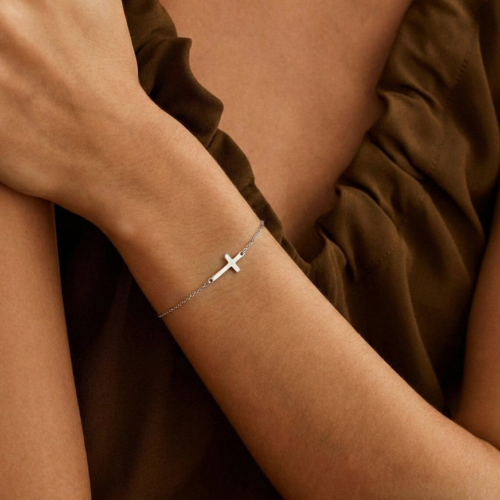 Classic Cross Bracelet