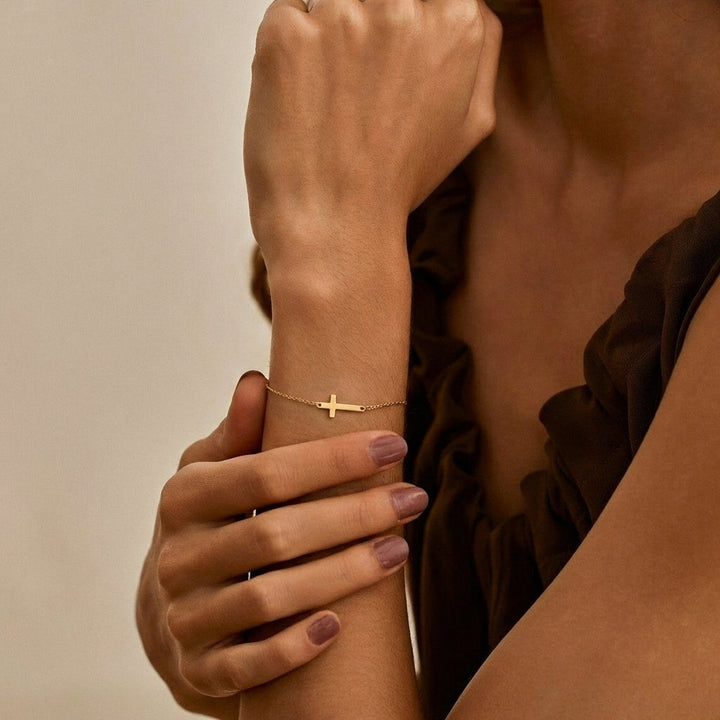 Classic Cross Bracelet