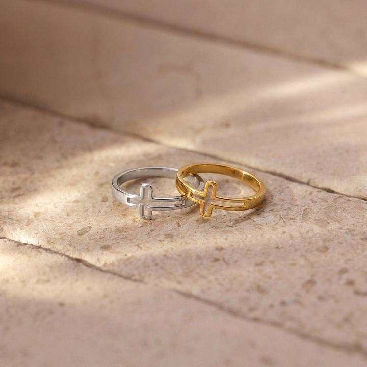 Chic Hollow Cross Ring
