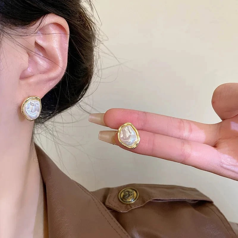 Elegant Pearl Earrings by Linda