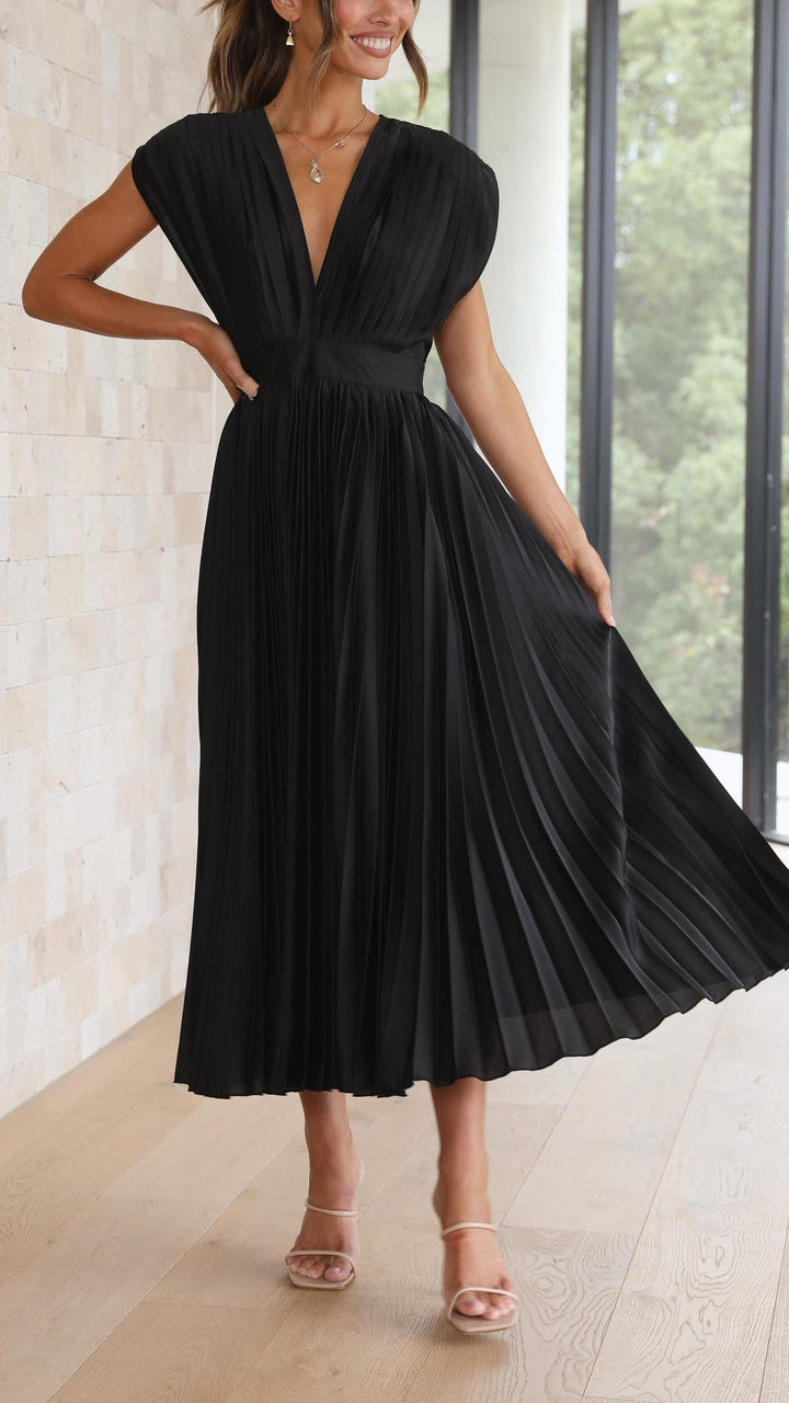 Kaitlyn | Elegant Pleated Wedding Guest Dress